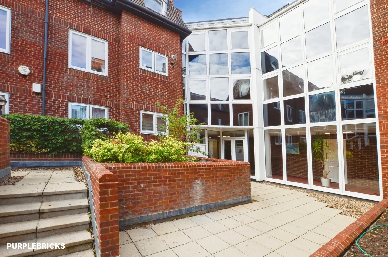 Eastbury Avenue, Northwood, HA6, photo 22