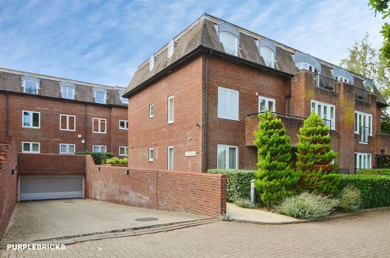 Eastbury Avenue, Northwood, HA6, photo 23