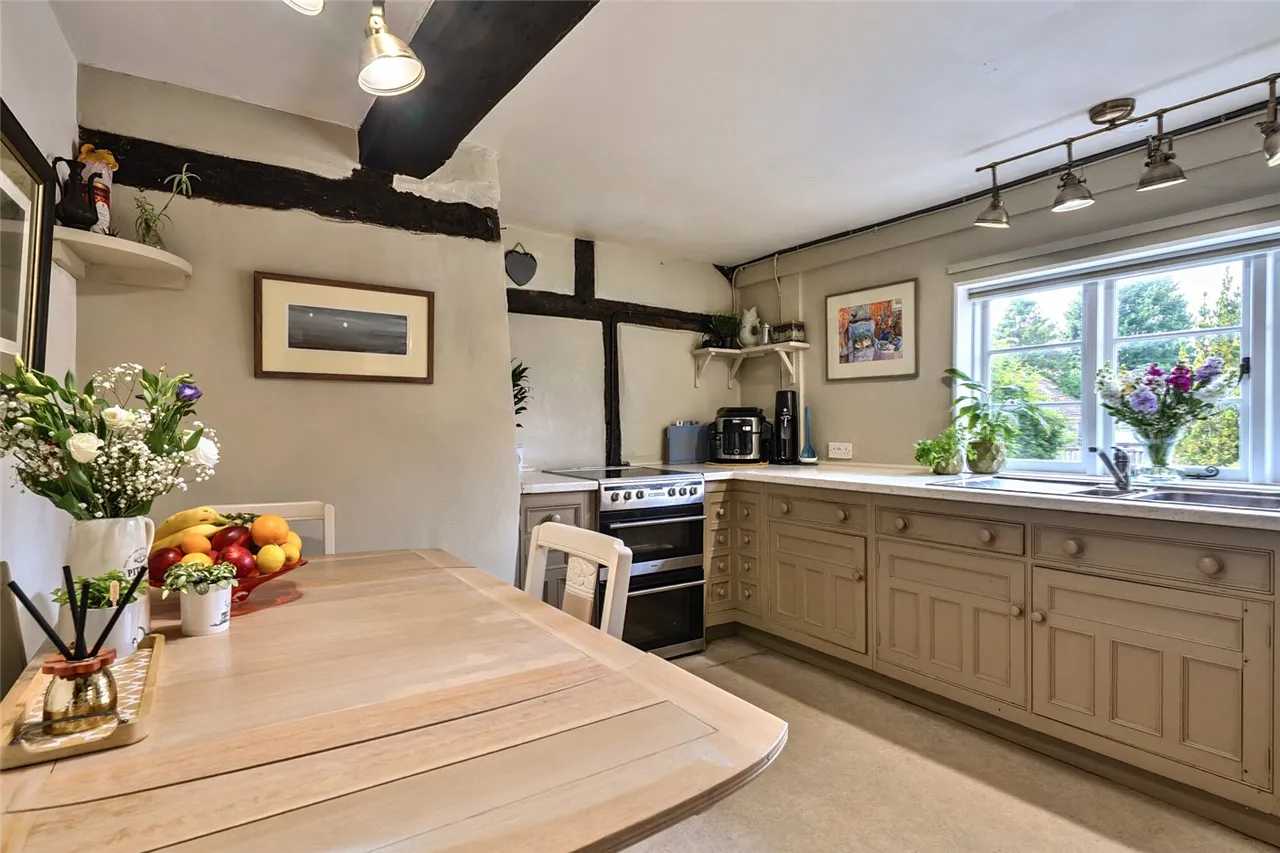High Street, Burbage, SN8, photo 9