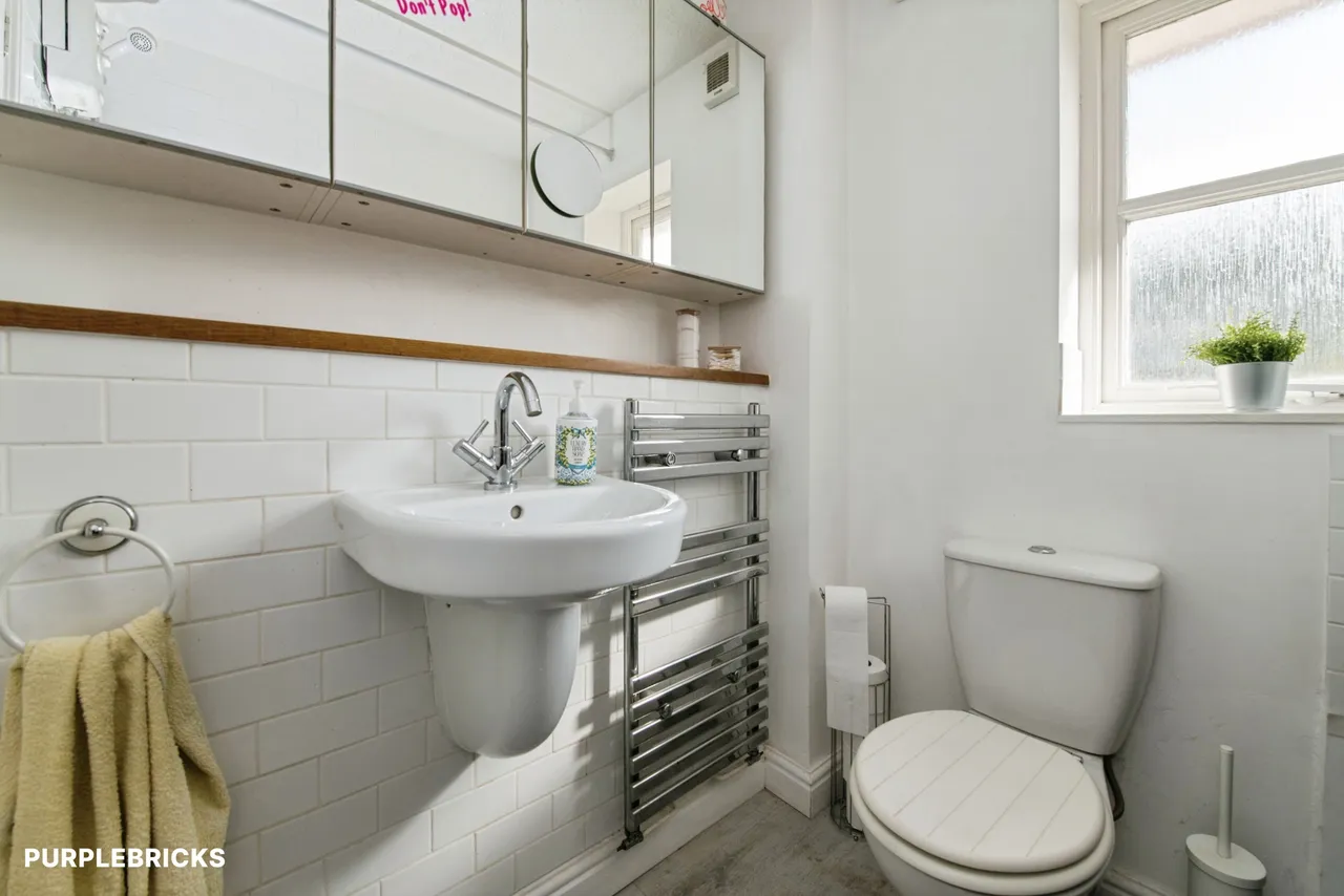 Hanover Gardens, Cullompton, EX15, photo 21