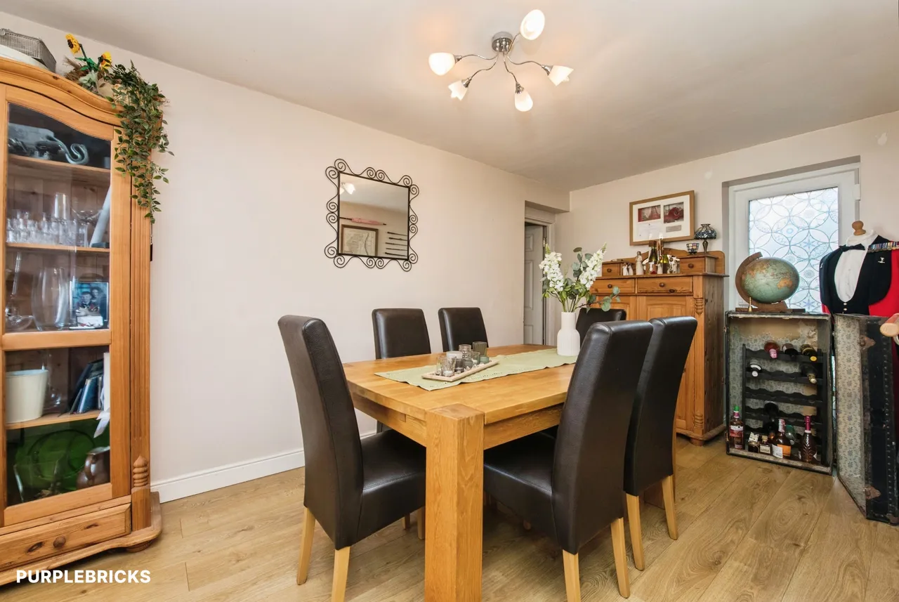 Hanover Gardens, Cullompton, EX15, photo 9