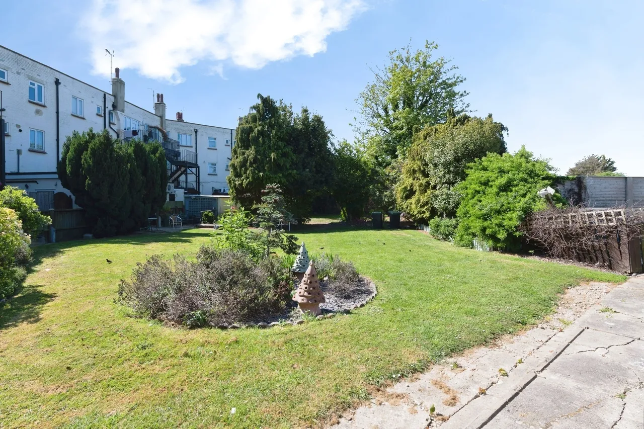 Manners Way, Southend-on-Sea, SS2, photo 9
