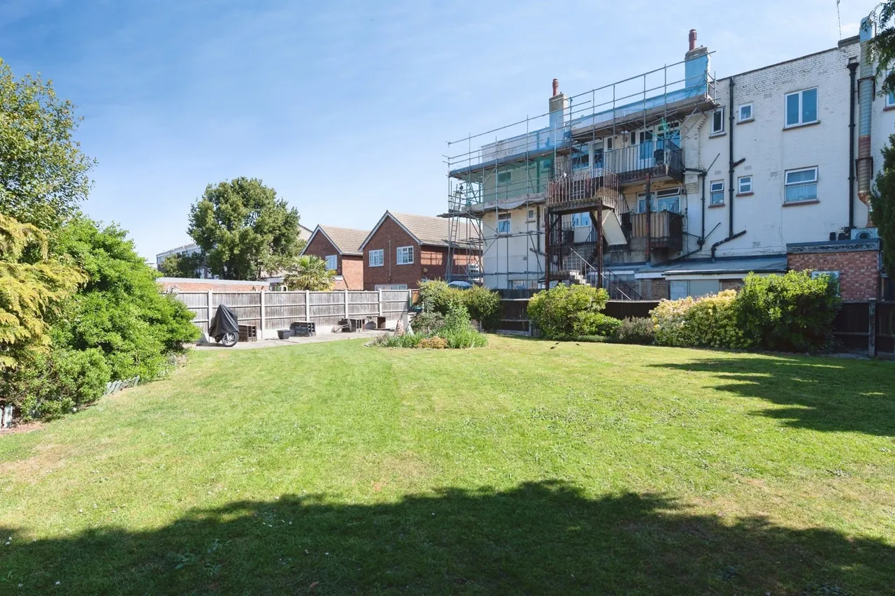 Manners Way, Southend-on-Sea, SS2, photo 13