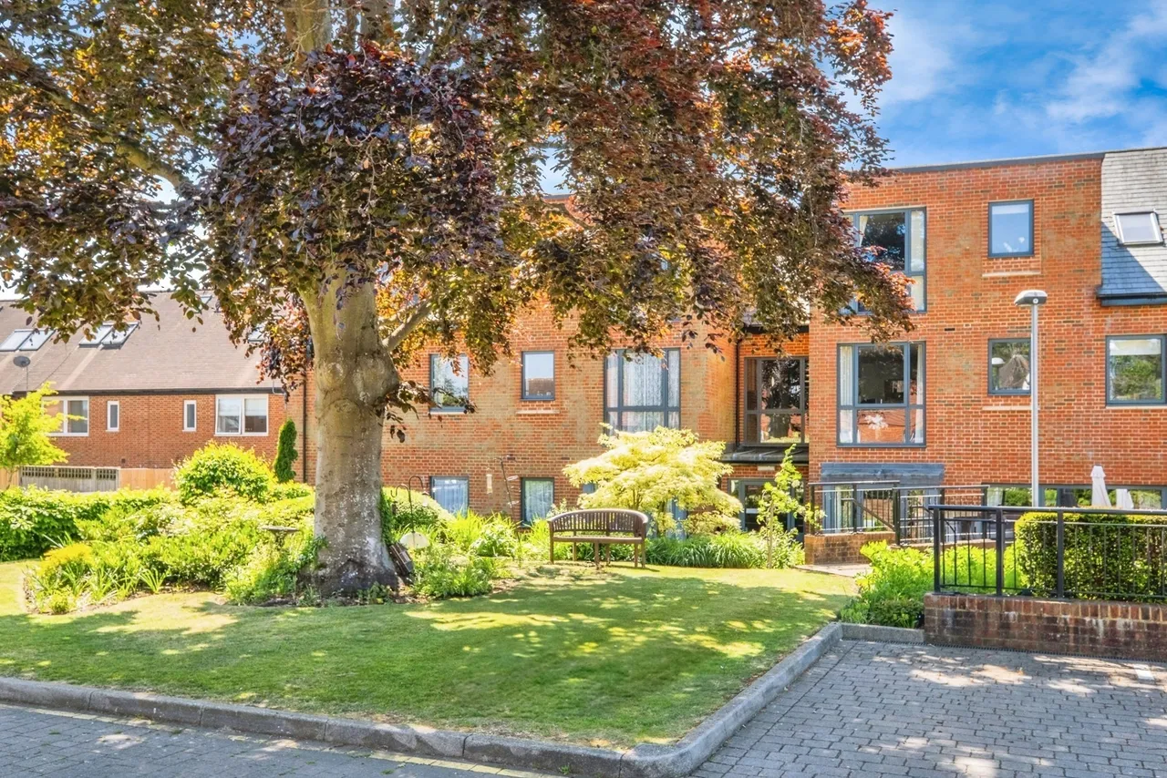 St. Margarets Way, Midhurst, GU29, photo 3