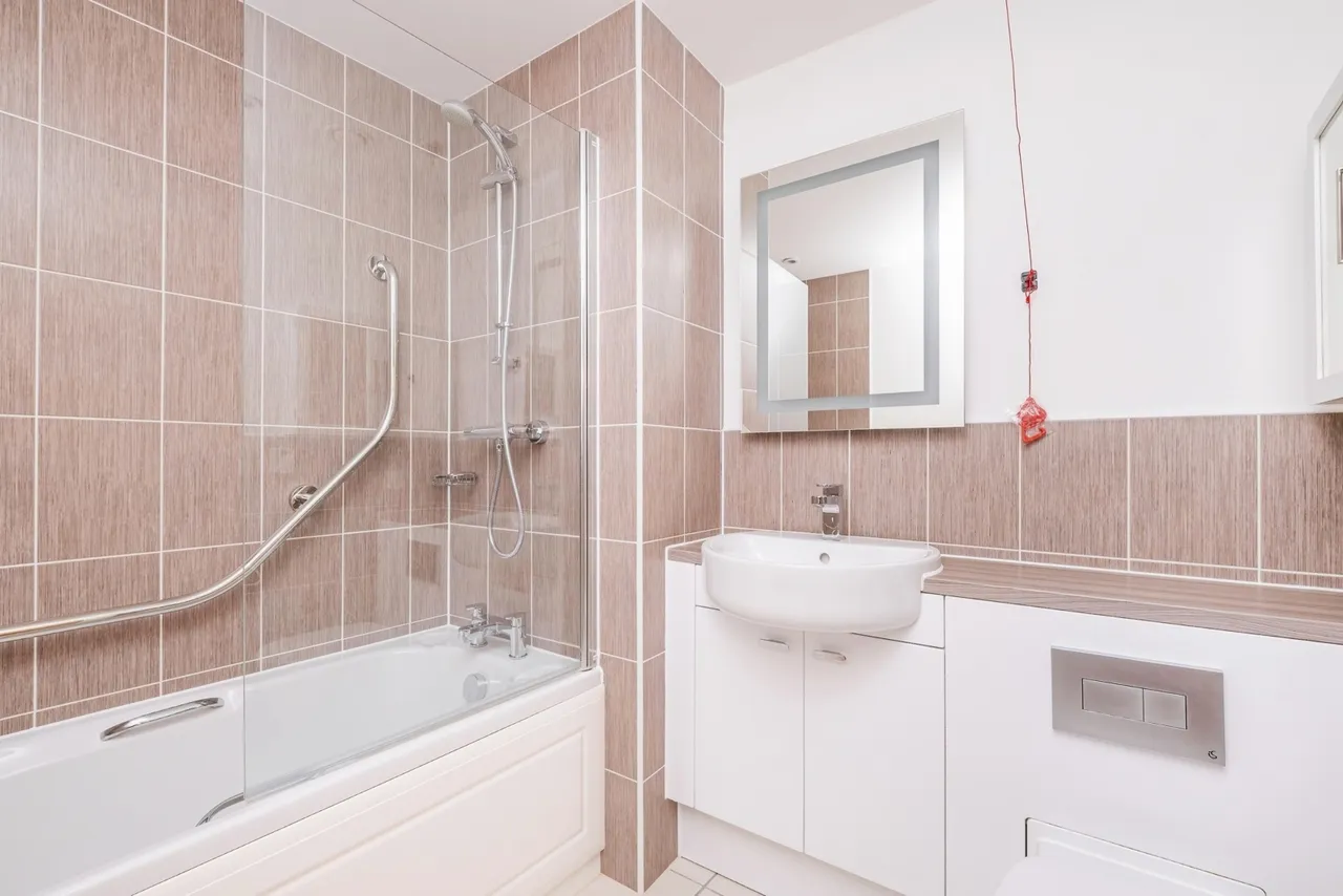 St. Margarets Way, Midhurst, GU29, photo 15