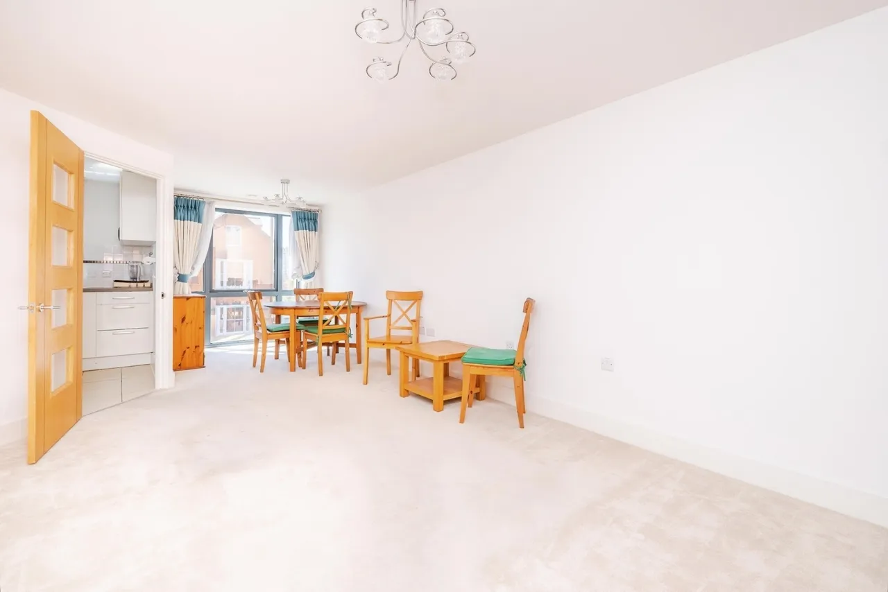 St. Margarets Way, Midhurst, GU29, photo 5