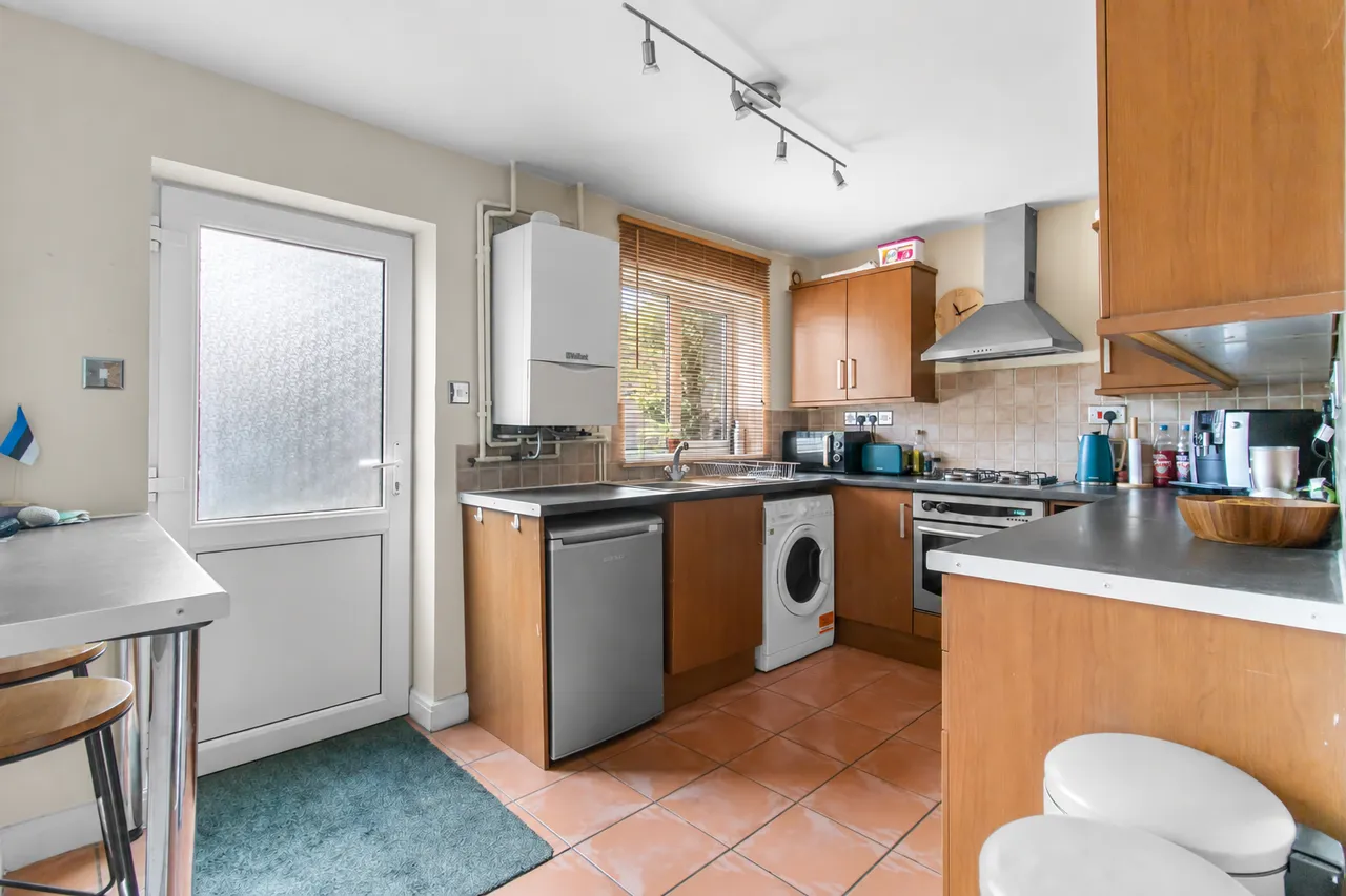 Dunsford Close, Swindon, SN1, photo 4