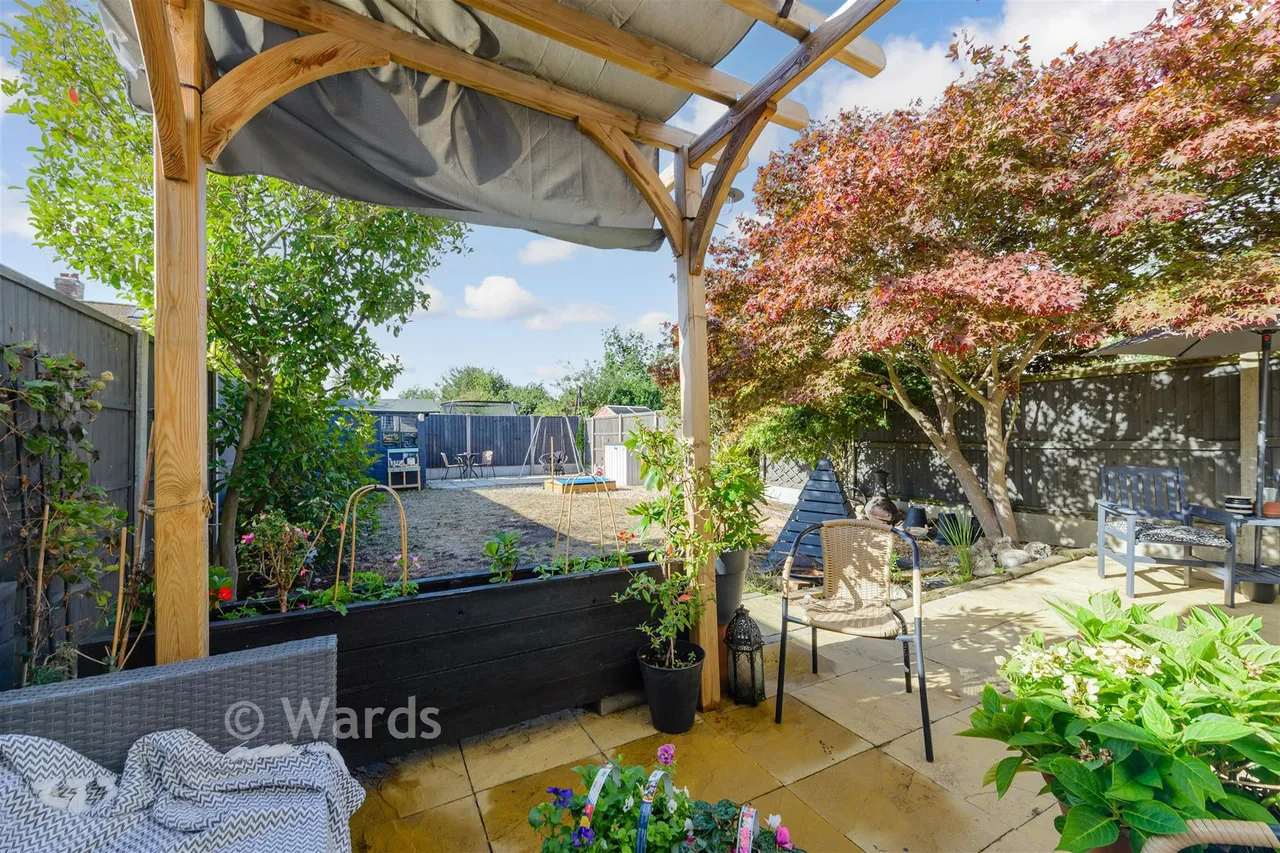Camdale Road, London, SE18, photo 2