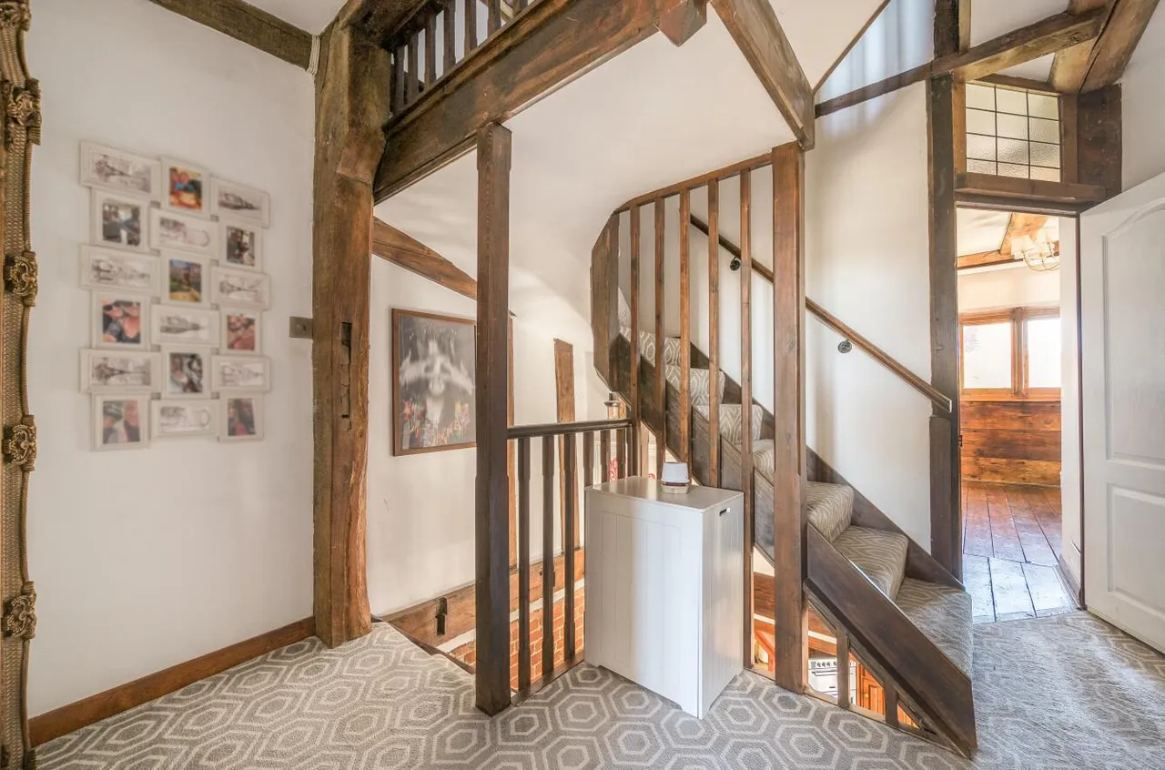 Beautiful Grade II Listed Country Home, Hunton, photo 16