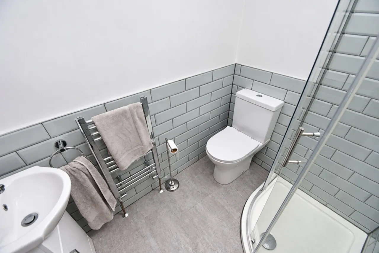 Shipley, Bradford, BD18, photo 10