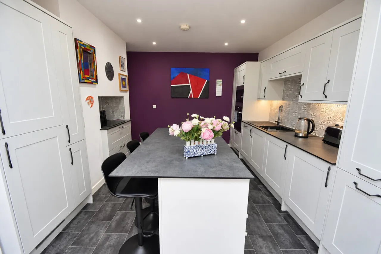 Shipley, Bradford, BD18, photo 16