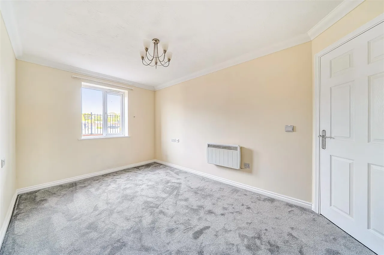 Alverstone Road, Southsea, PO4, photo 10