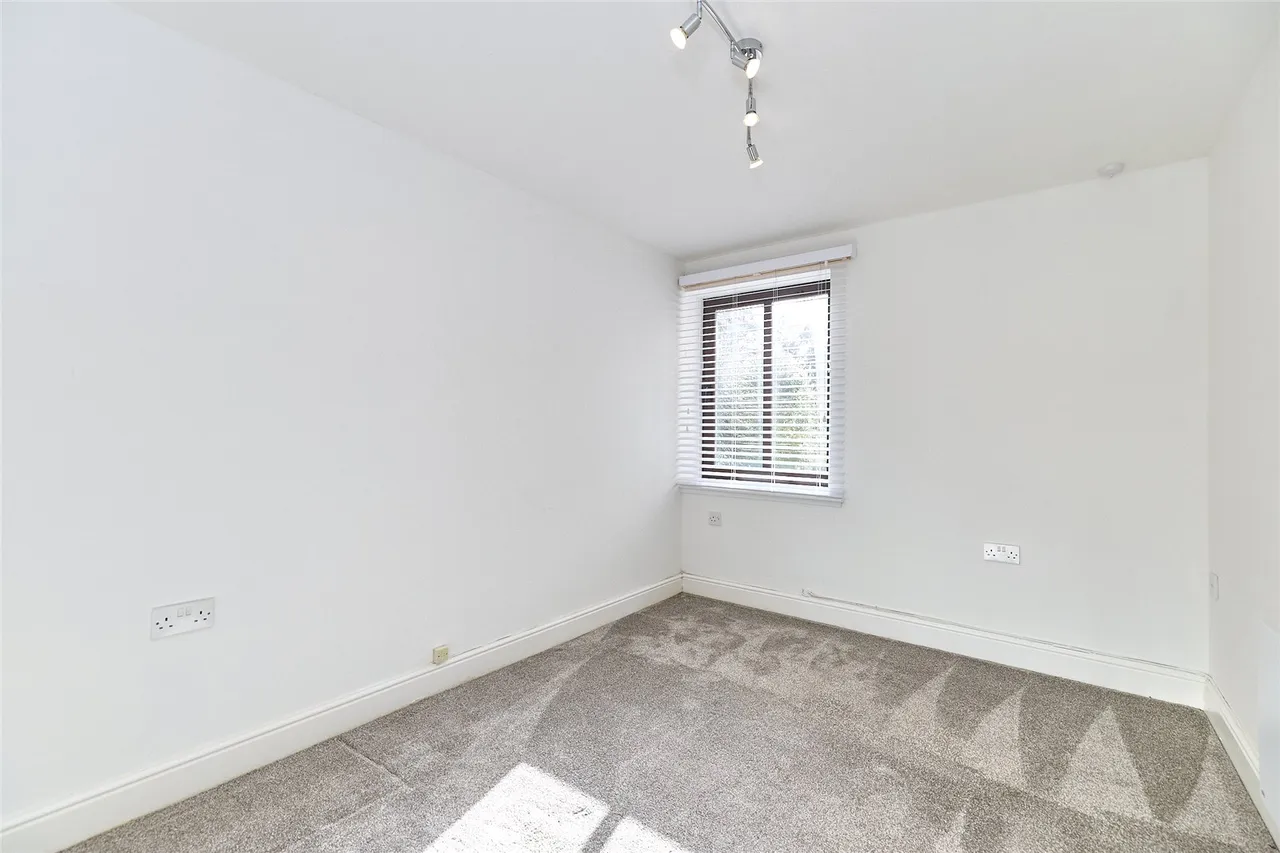 North Deeside Road, Cults, AB15, photo 13
