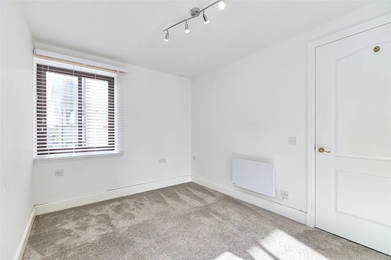 North Deeside Road, Cults, AB15, photo 14