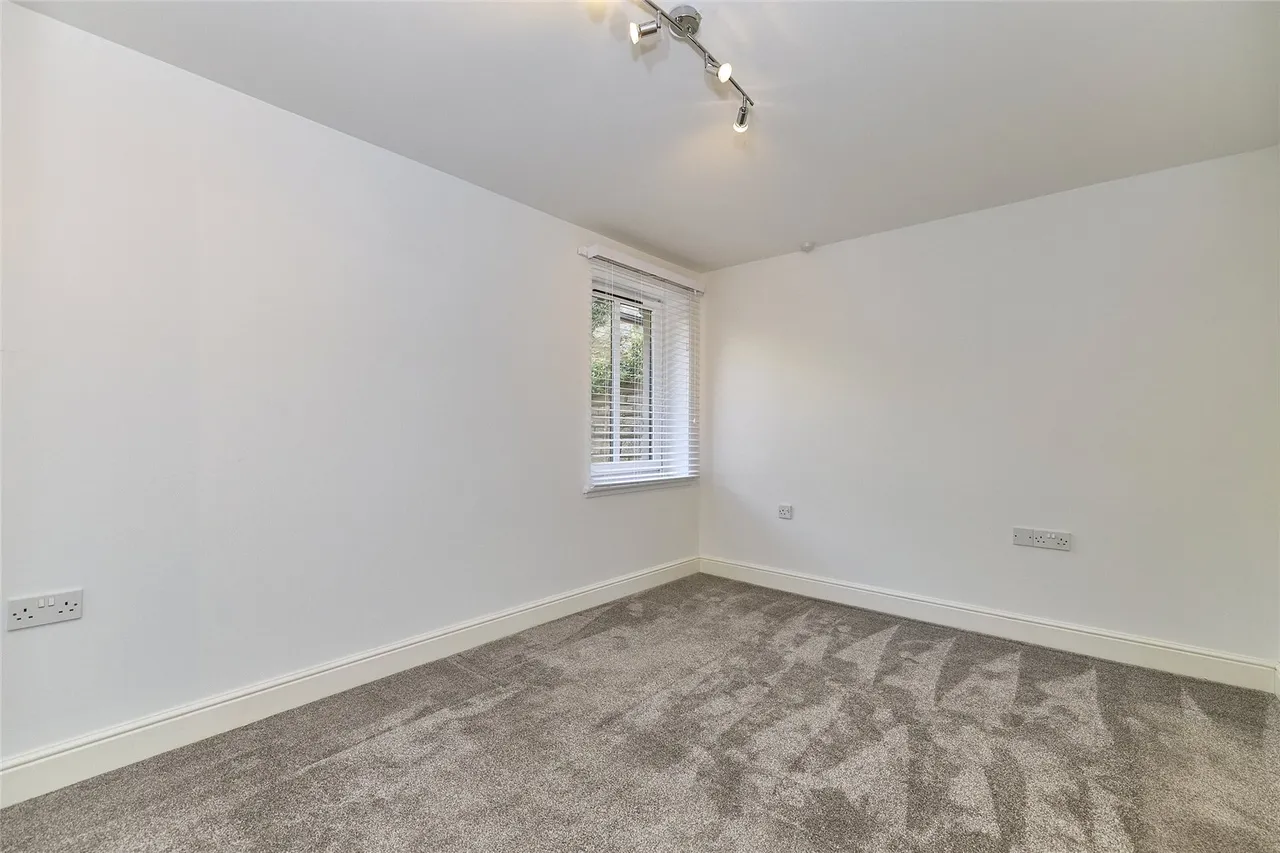 North Deeside Road, Cults, AB15, photo 10