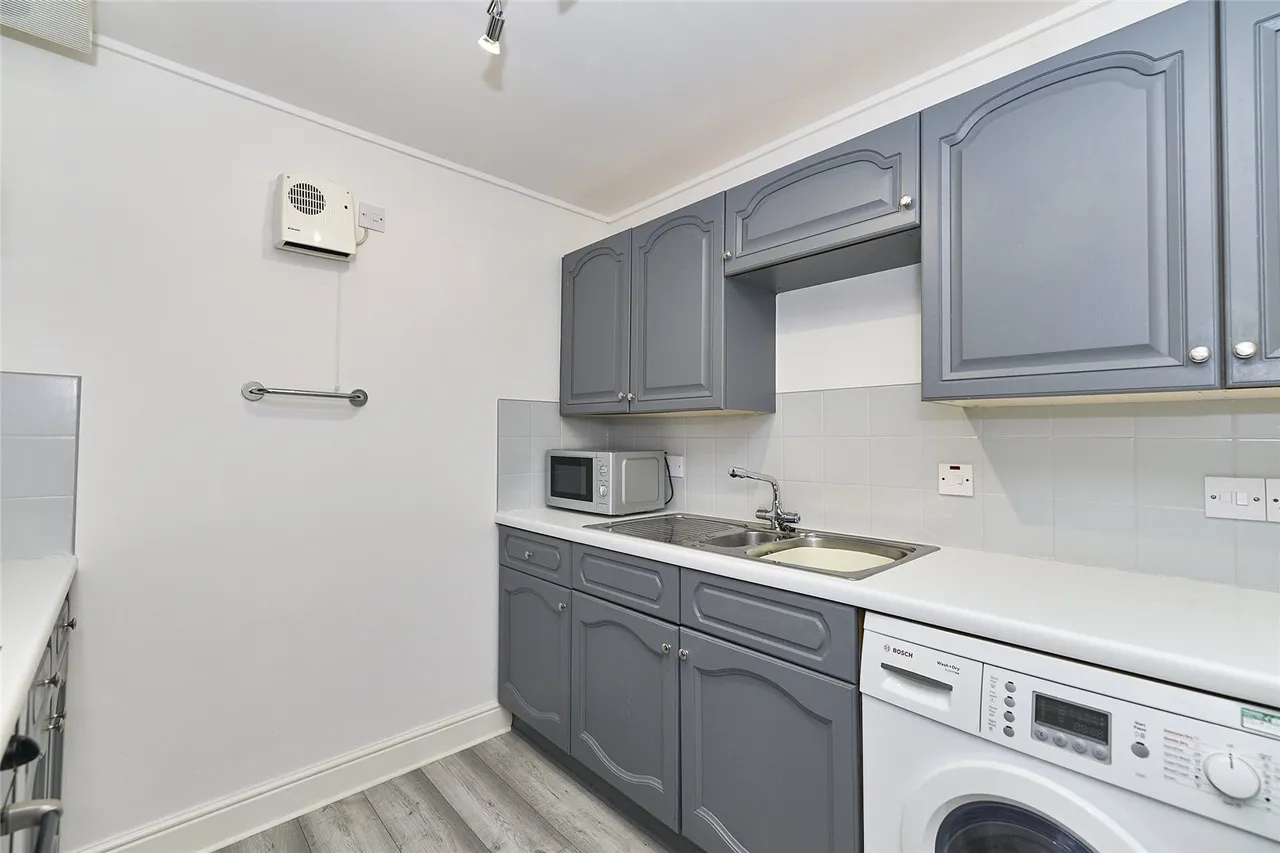 North Deeside Road, Cults, AB15, photo 7