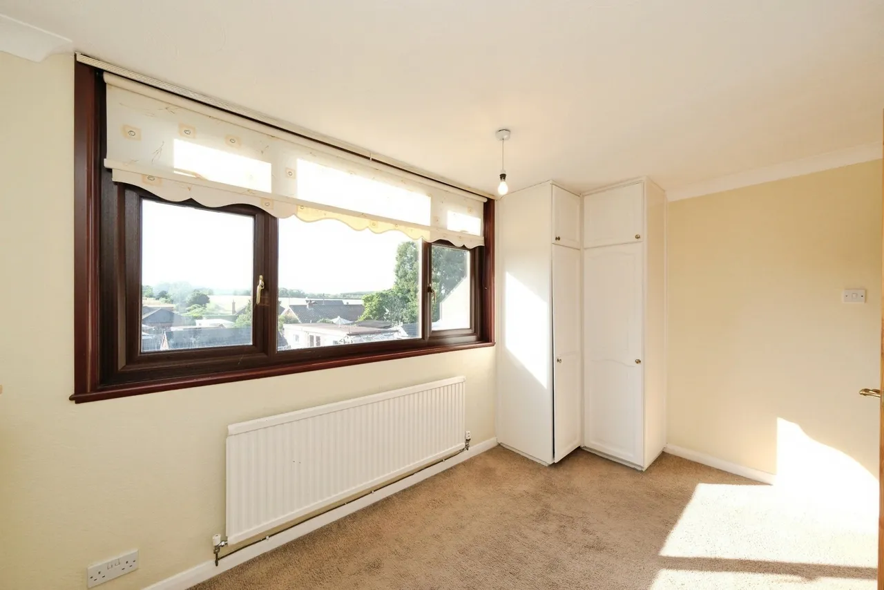Larch Avenue, Mansfield Woodhouse, Mansfield, Nottinghamshire, NG19, photo 18
