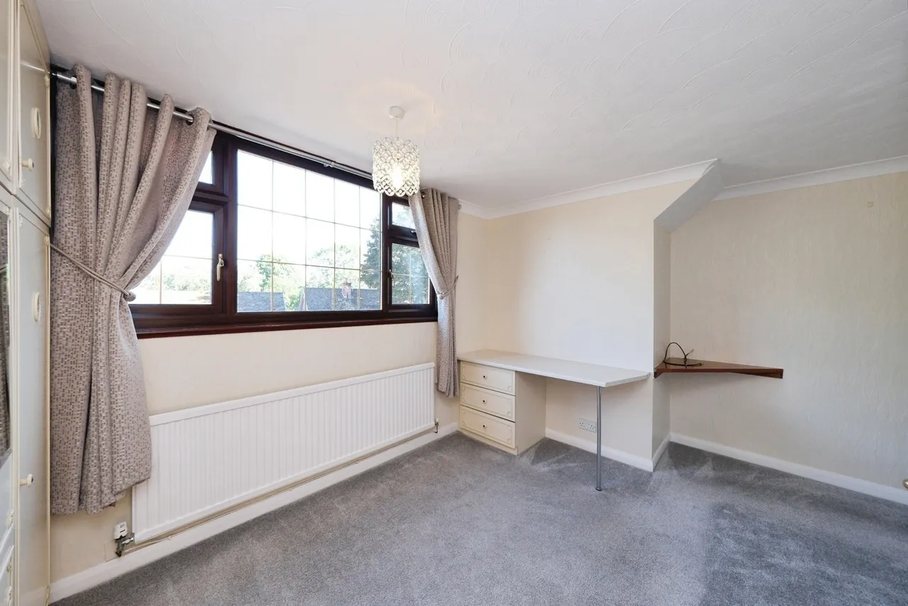 Larch Avenue, Mansfield Woodhouse, Mansfield, Nottinghamshire, NG19, photo 14