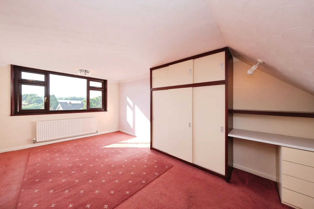 Larch Avenue, Mansfield Woodhouse, Mansfield, Nottinghamshire, NG19, photo 12