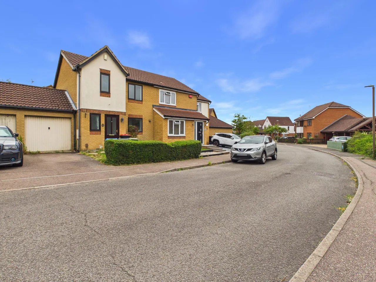 Tallis Lane, Milton Keynes, MK7, photo 2