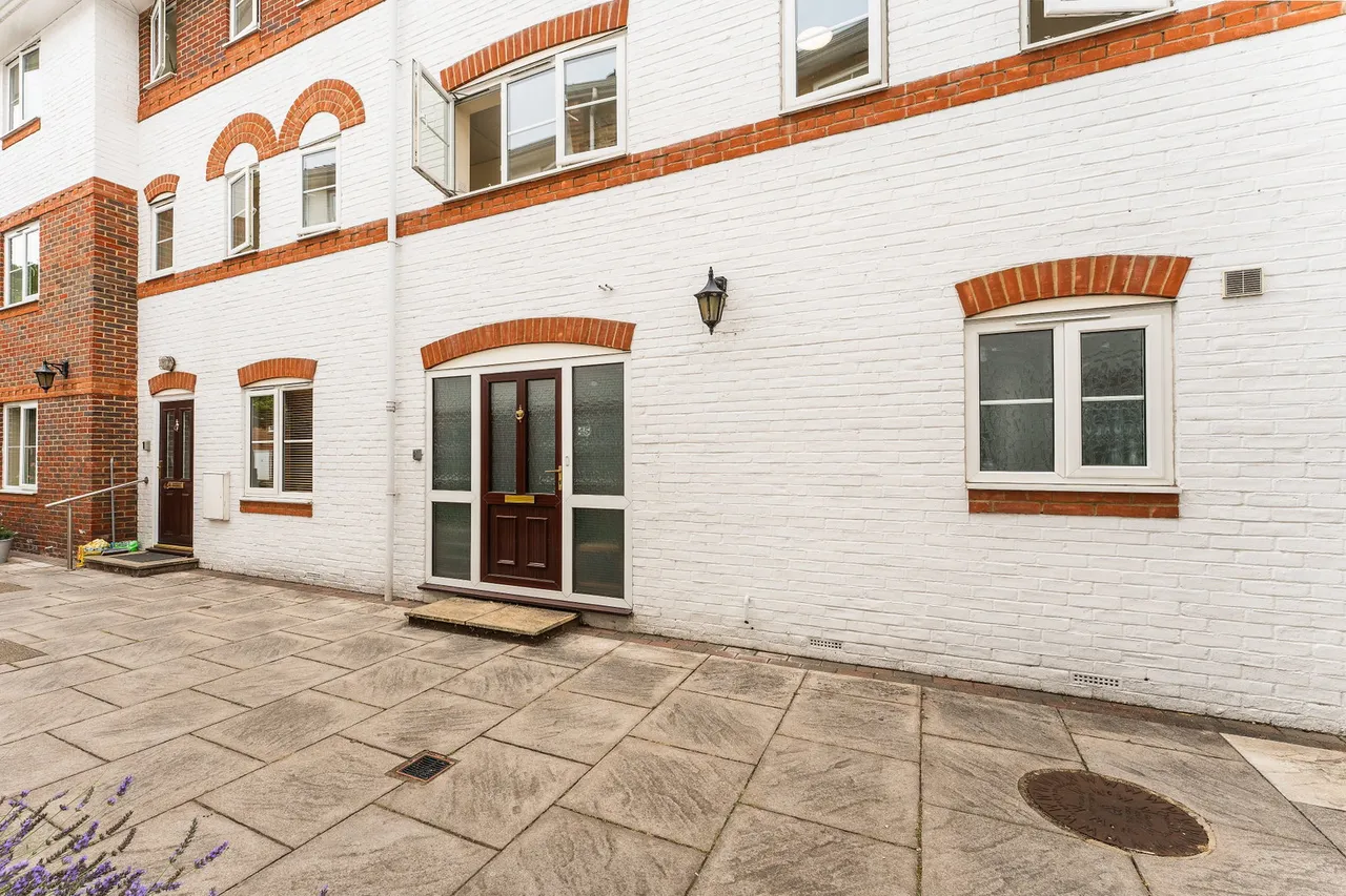 Three Cuppes Lane, Salisbury, SP1, photo 12