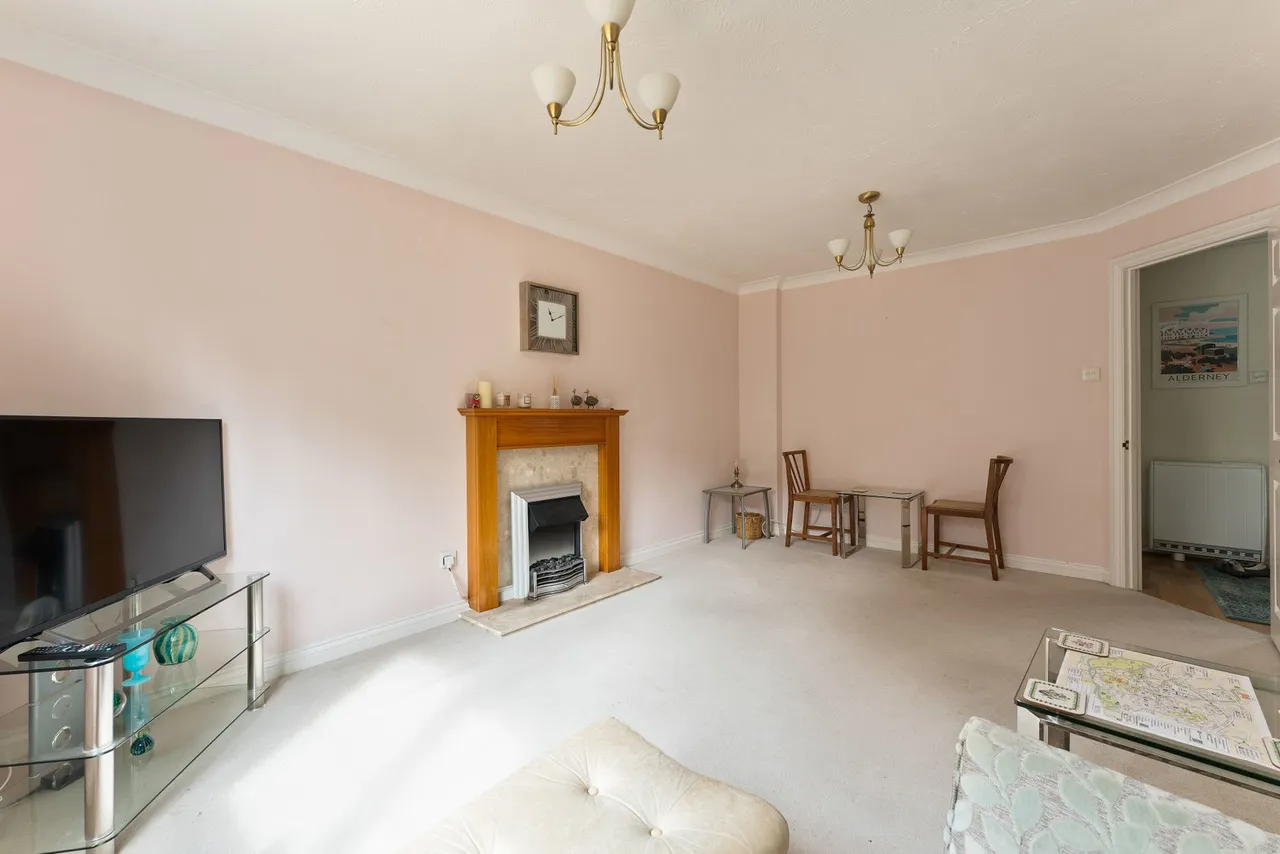 Three Cuppes Lane, Salisbury, SP1, photo 3
