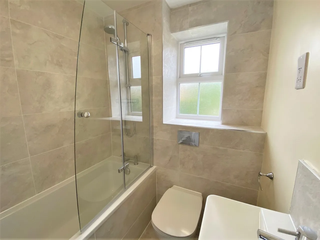 Ropeland Way, Horsham, RH12, photo 5