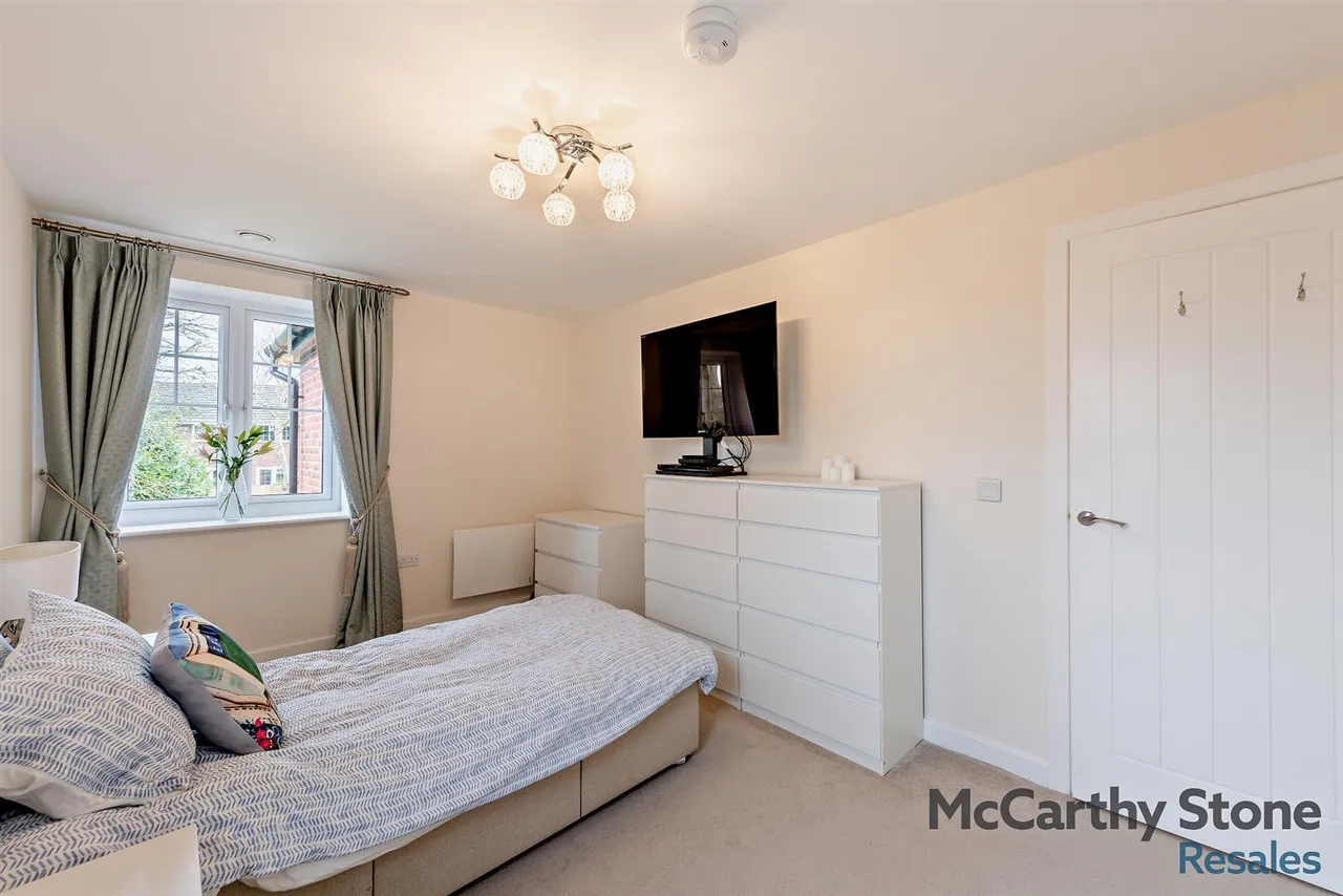 Hooton Road, Willaston, CH64, photo 8