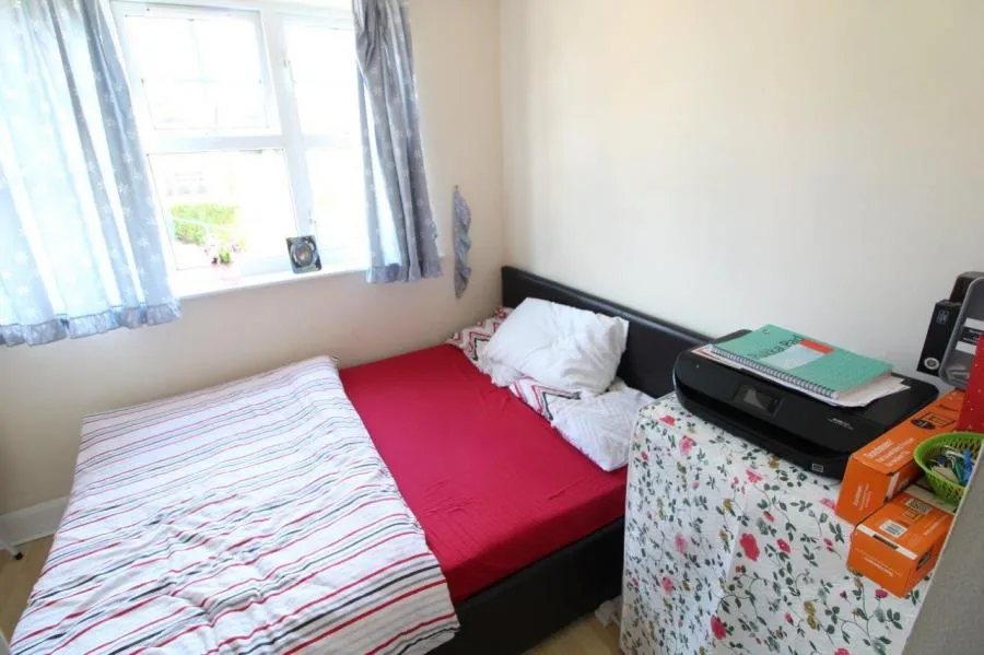 Earls Meade, Luton, LU2, photo 10