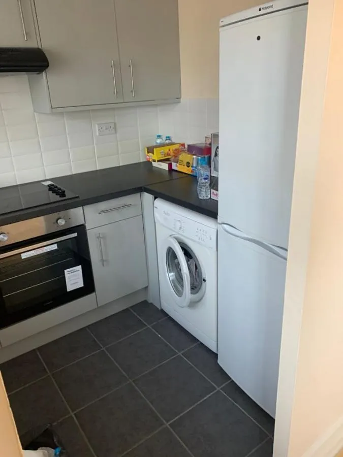 Earls Meade, Luton, LU2, photo 7