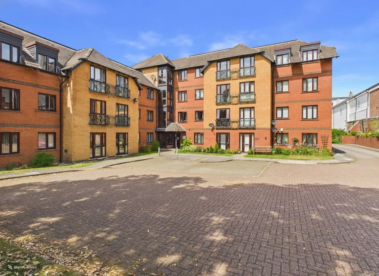 1 bed retirement property for sale, George Street, Kettering, NN16