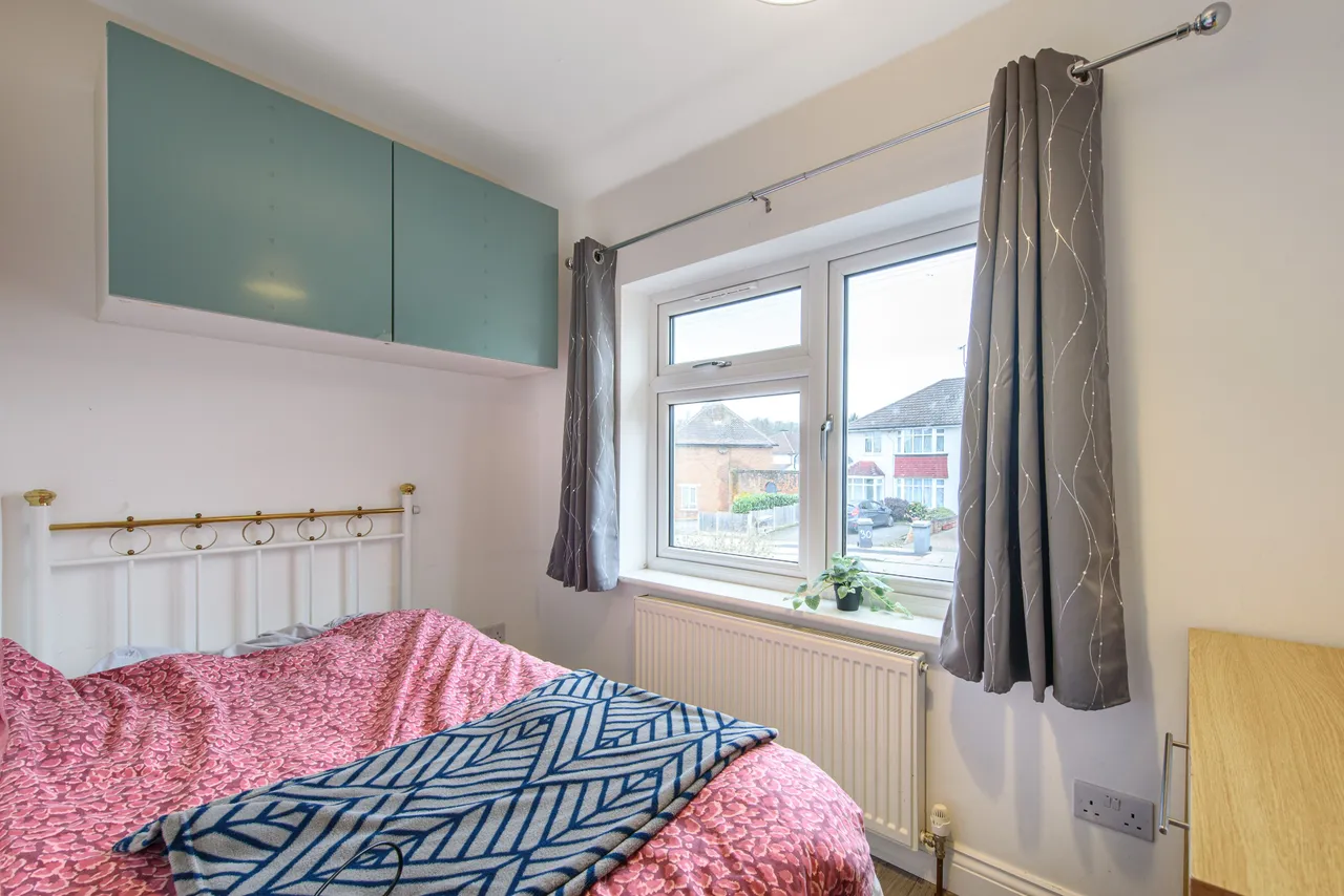9 Rushden Gardens, London, photo 9