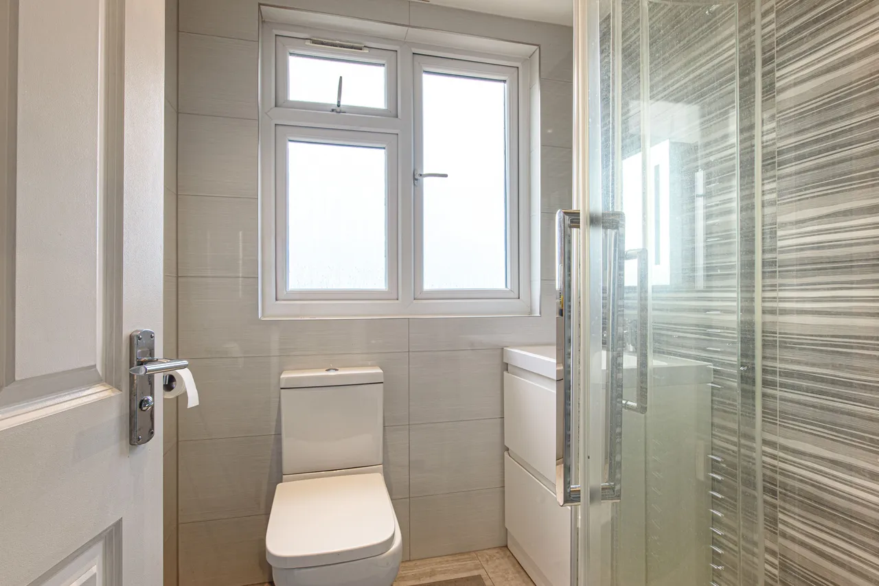 9 Rushden Gardens, London, photo 11