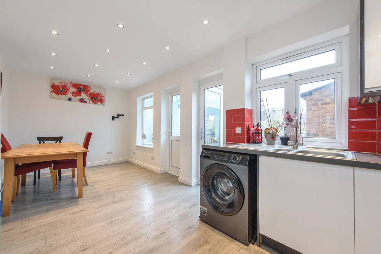 9 Rushden Gardens, London, photo 2