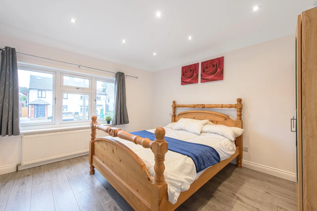 9 Rushden Gardens, London, photo 8