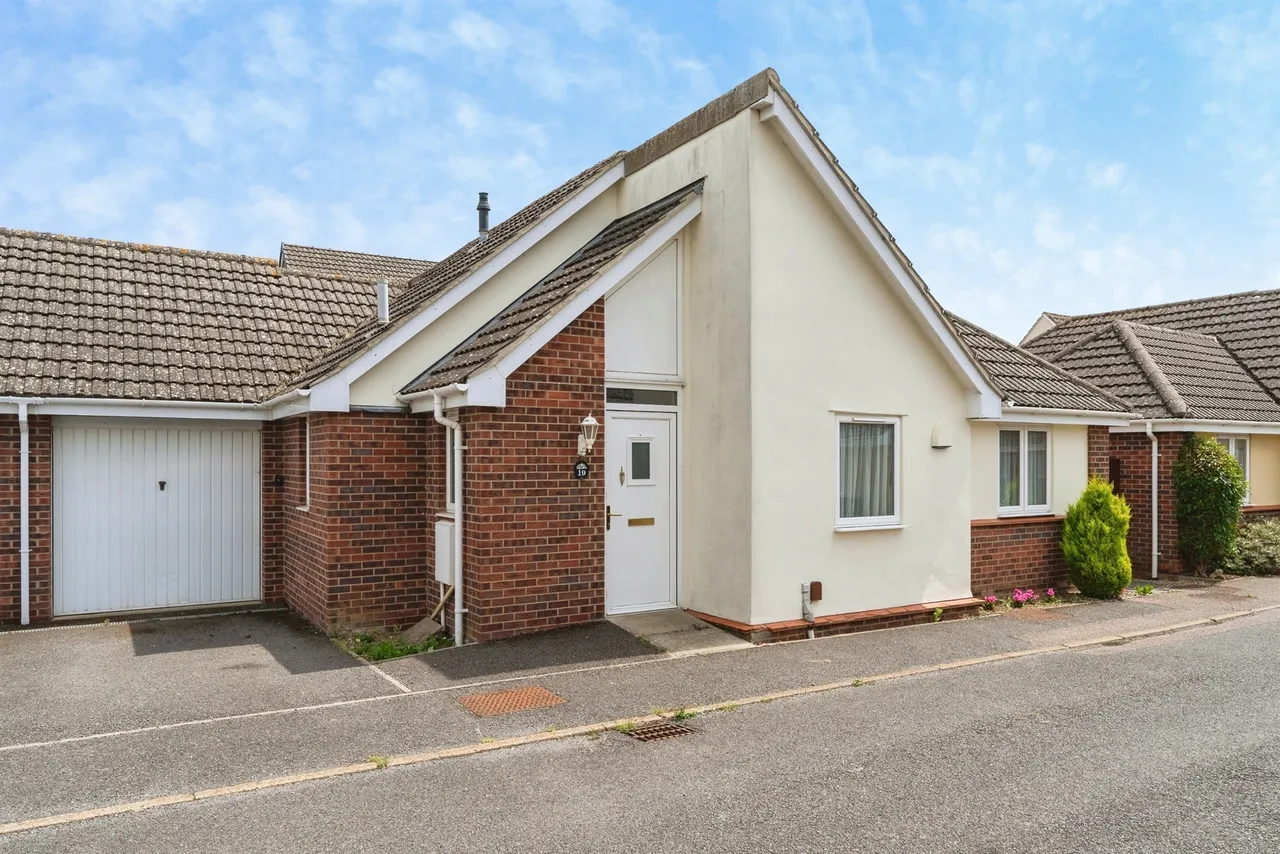 2 bed house for sale — White Horse Gardens, March