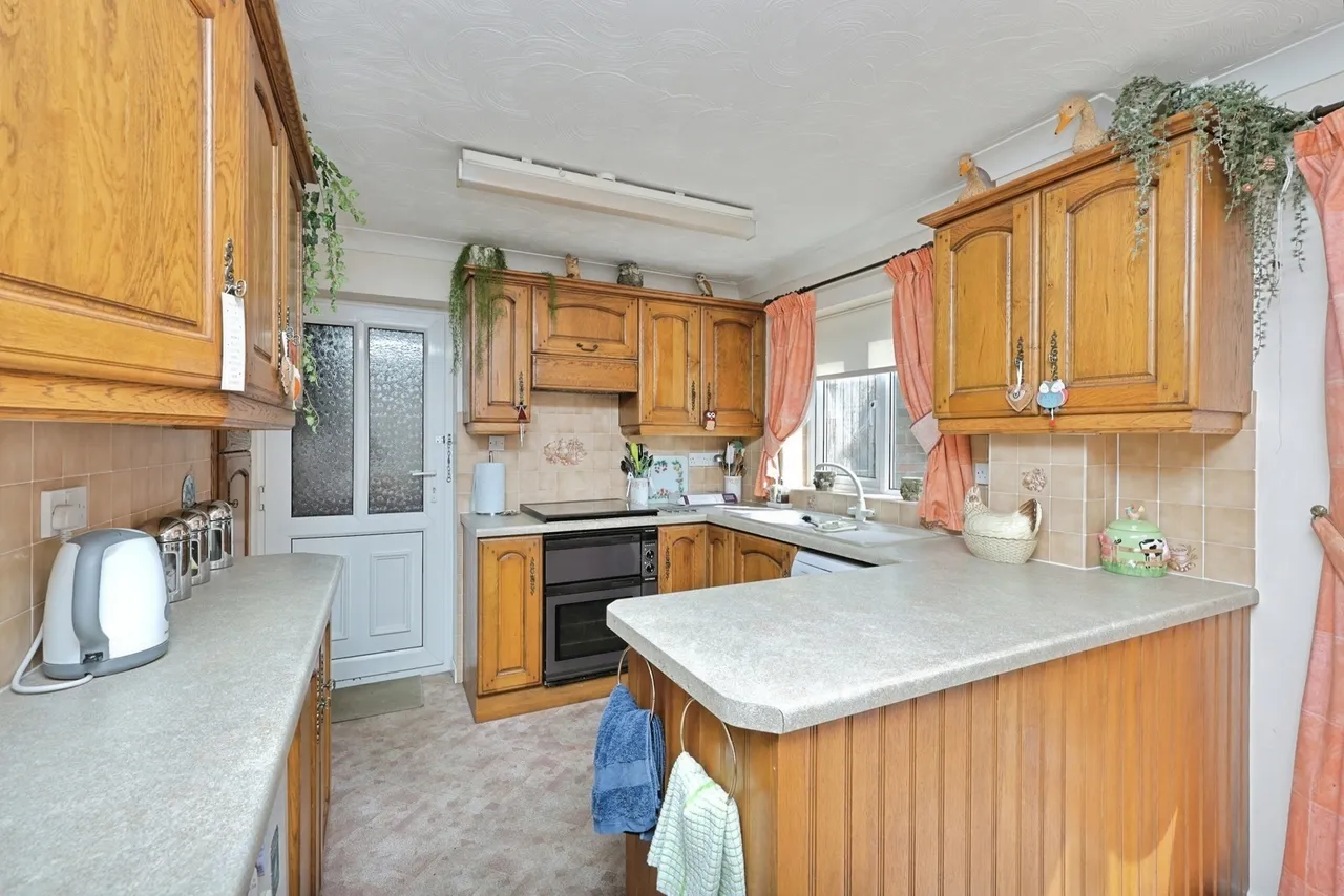 Woodyard Close, Mulbarton, Norwich, Norfolk, NR14, photo 2