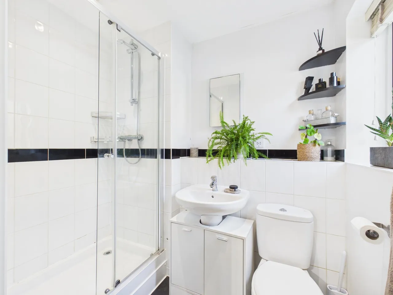 The Den, Tadley, RG26, photo 3