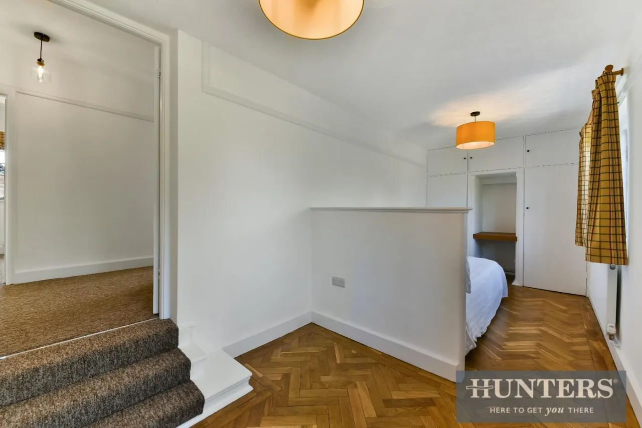 Firs Drive, Hounslow, TW5, photo 10