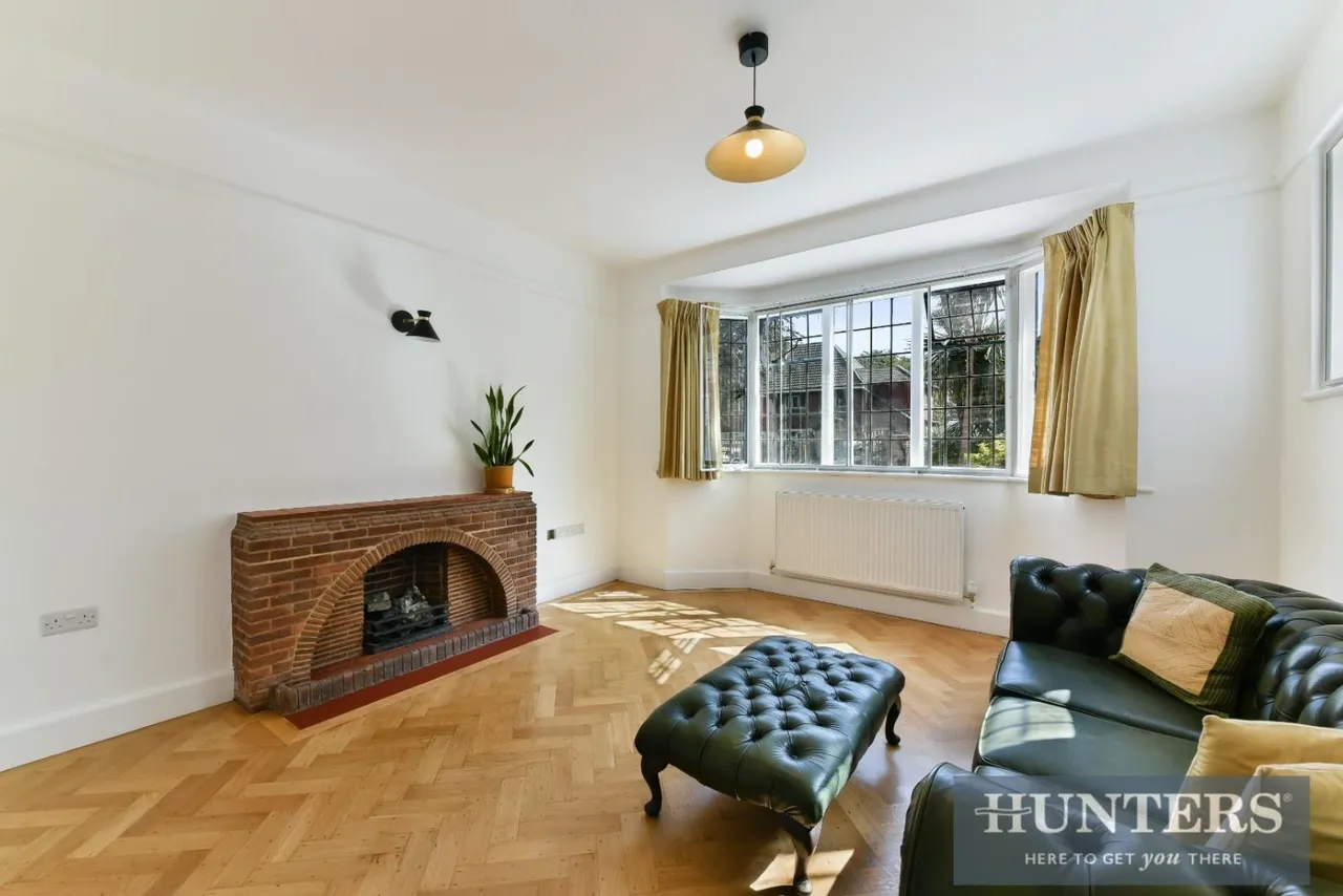 Firs Drive, Hounslow, TW5, photo 6