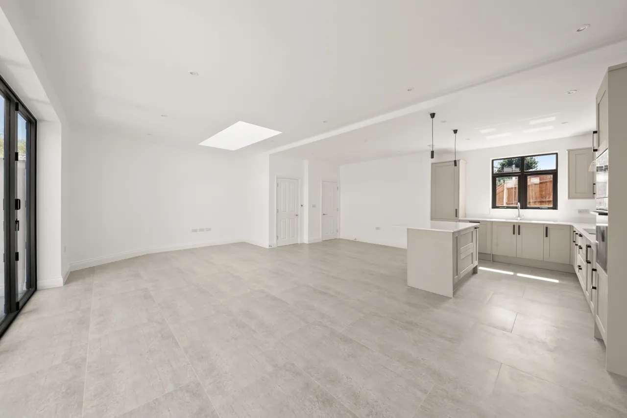 Gonville Crescent, Northolt, UB5, photo 5