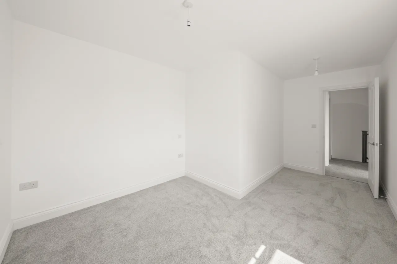 Gonville Crescent, Northolt, UB5, photo 12