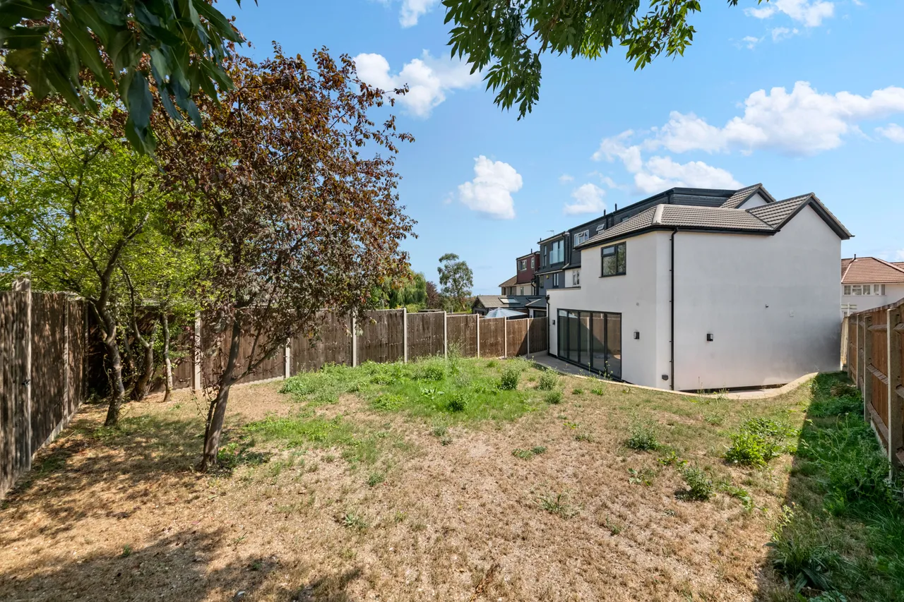Gonville Crescent, Northolt, UB5, photo 20