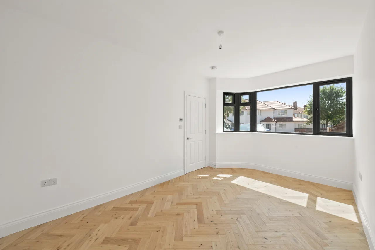 Gonville Crescent, Northolt, UB5, photo 7
