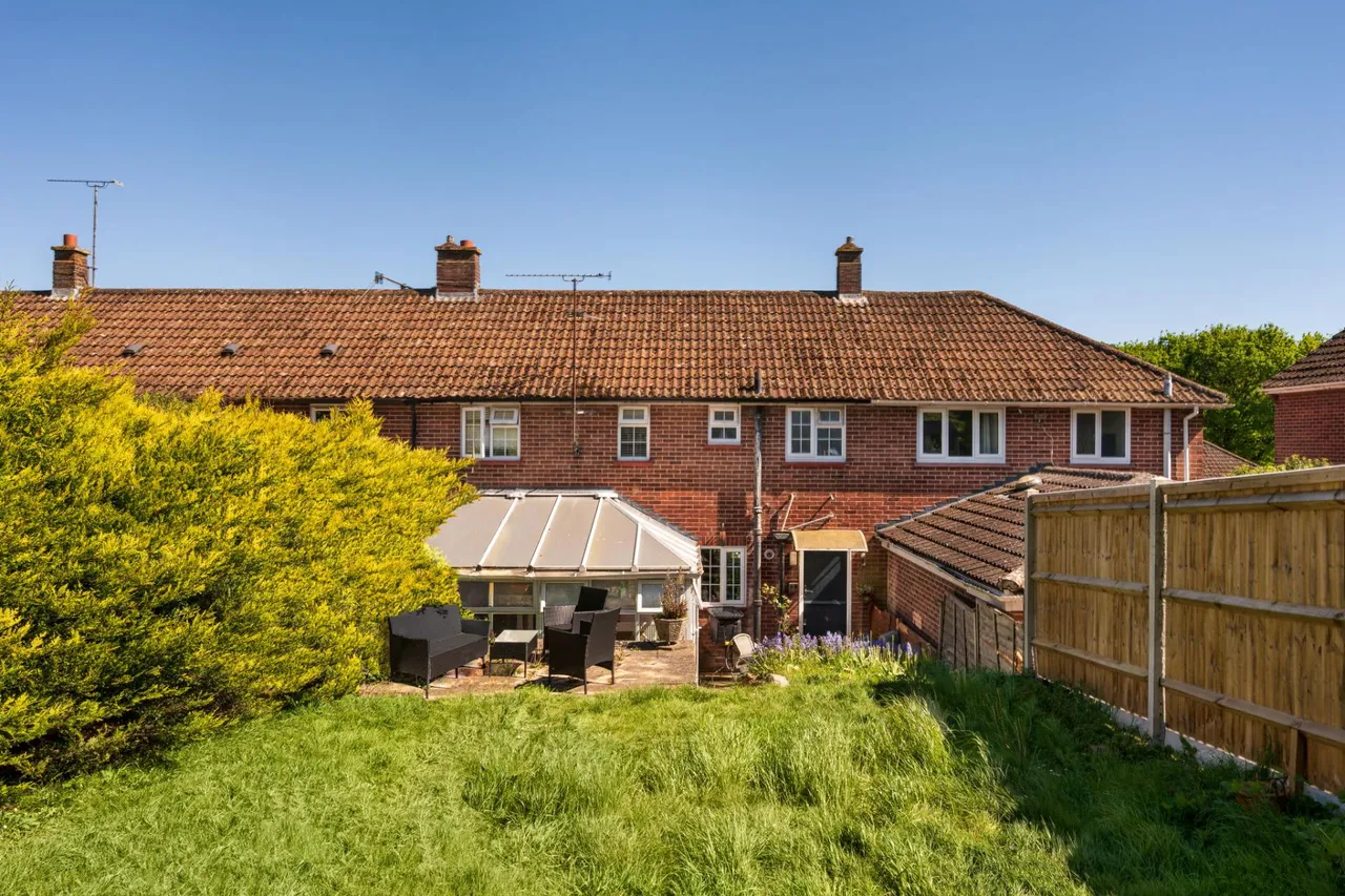 Middle Close, Newbury, RG14, photo 11