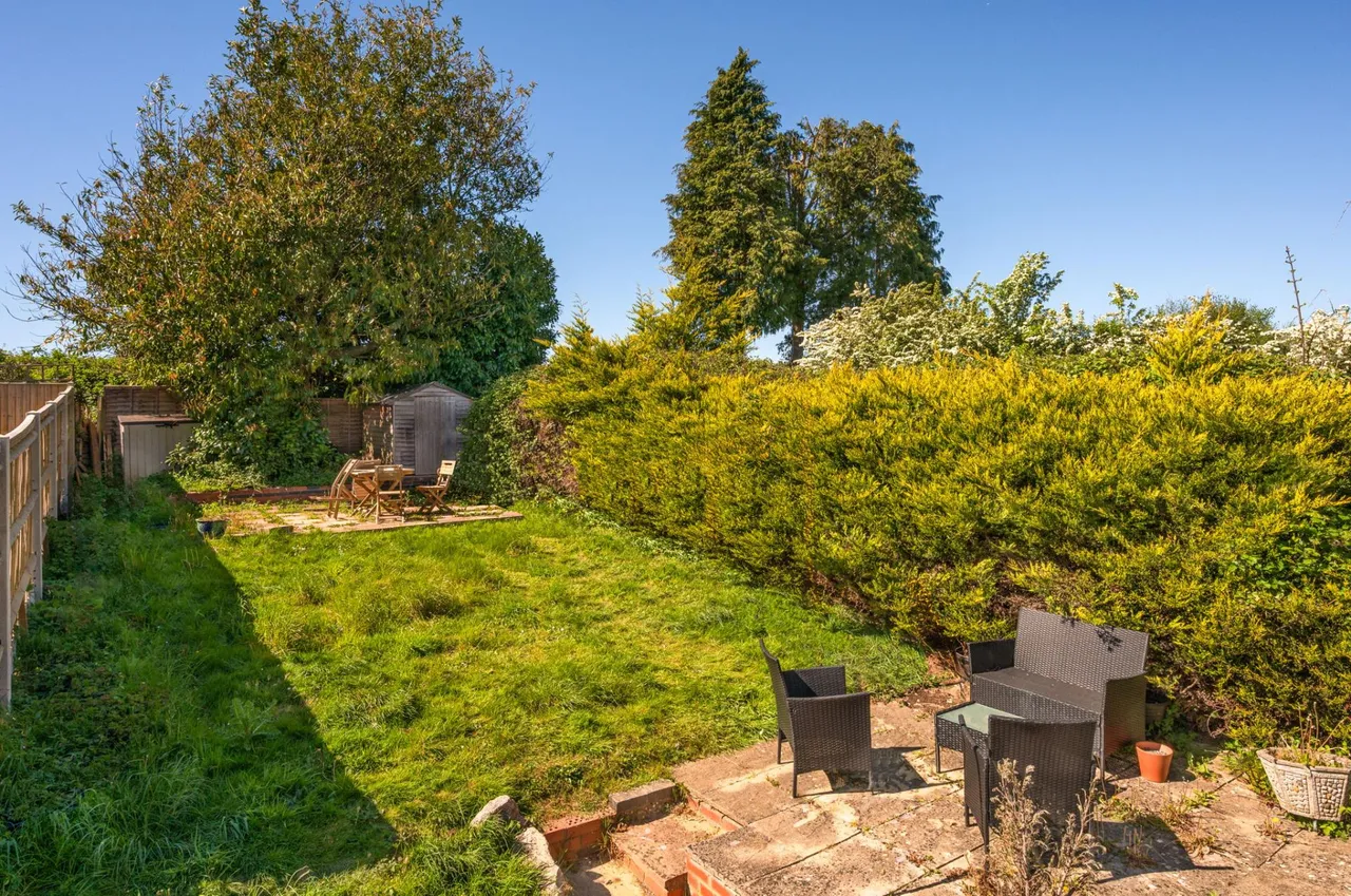 Middle Close, Newbury, RG14, photo 10
