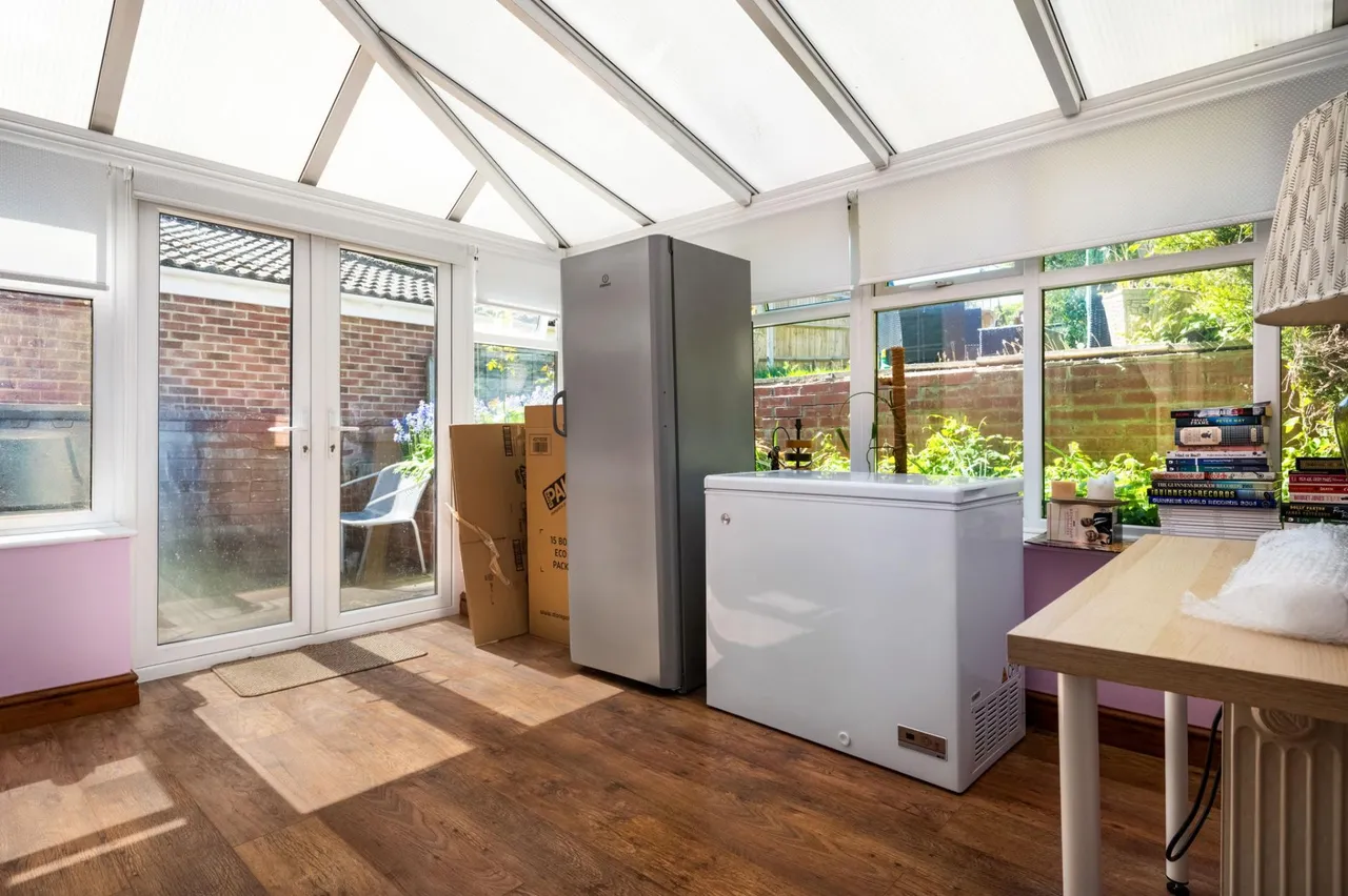 Middle Close, Newbury, RG14, photo 5