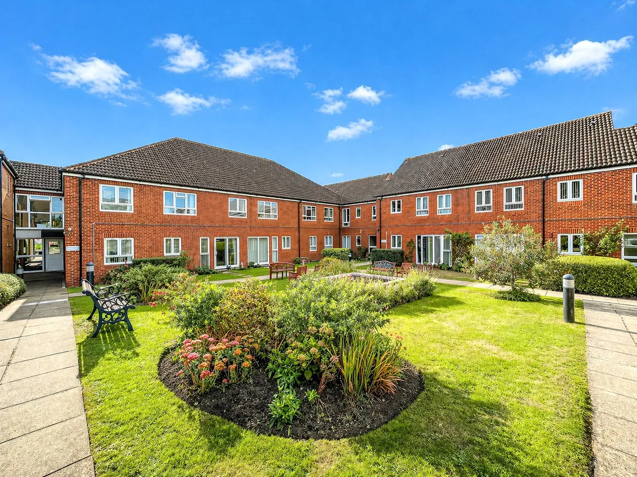 1 bed flat for sale, Westbury