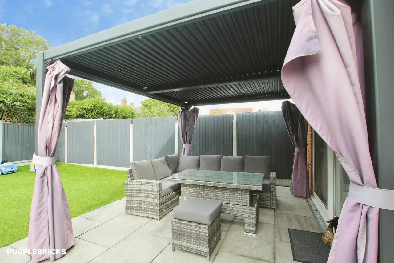 Lancaster Close, Brentwood, CM15, photo 18