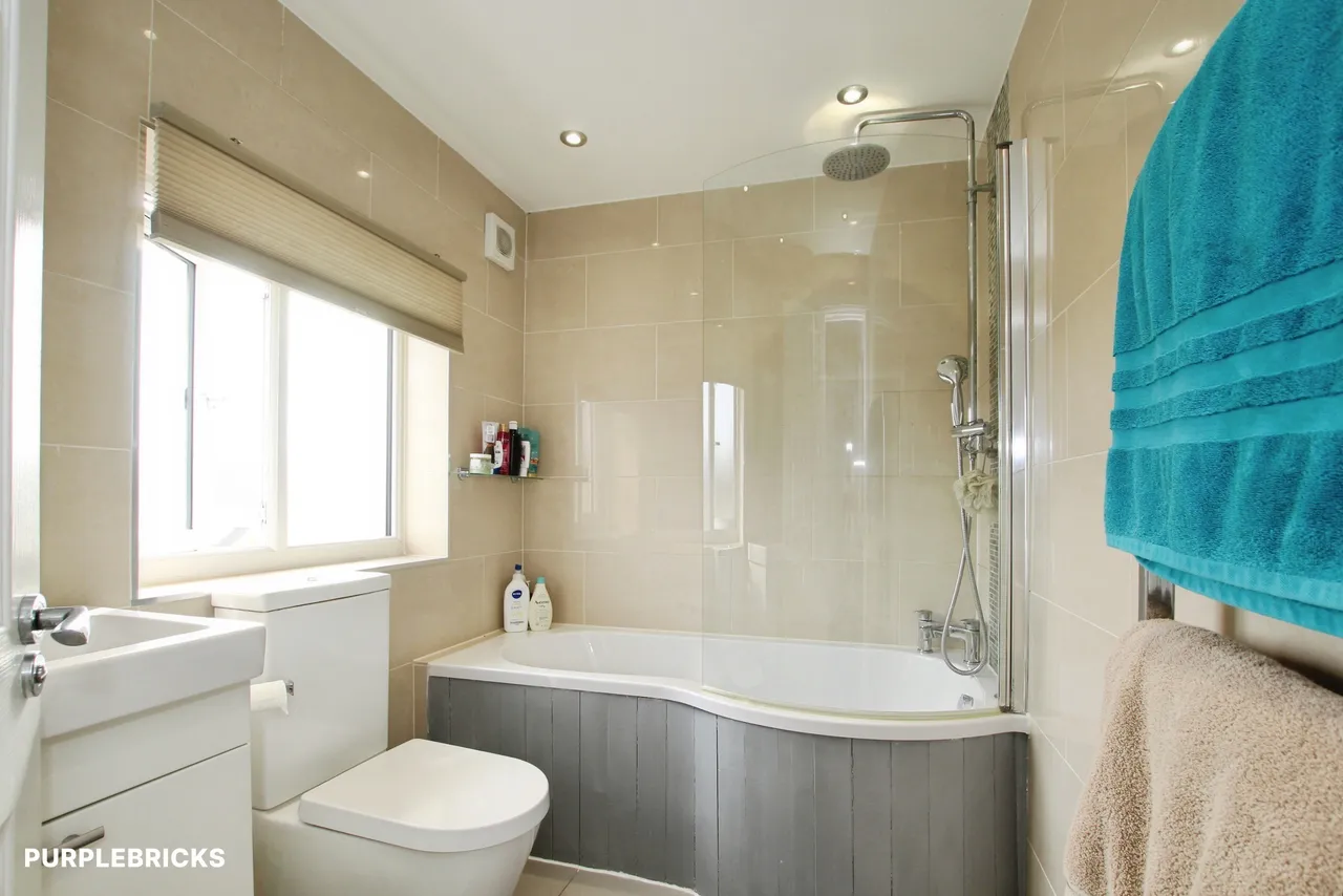 Lancaster Close, Brentwood, CM15, photo 10